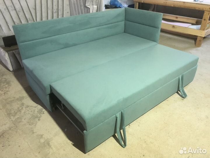 Угловая кровать с дополнительным спальным местом