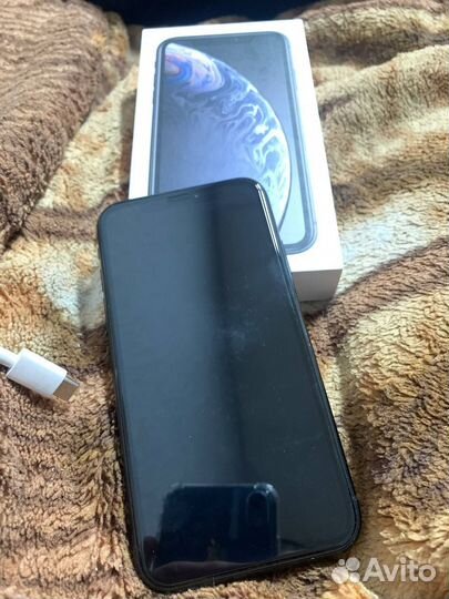 iPhone Xr, 64 ГБ