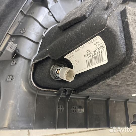 Обшивка багажника правая Audi A6 C7 4G5