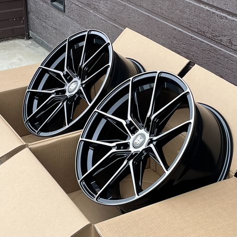 Литые диски Rohana Wheels 9×R20 5×108