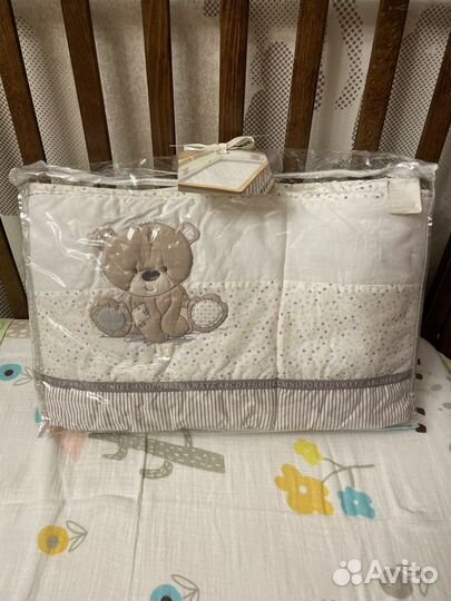 Бампер в кроватку mothercare