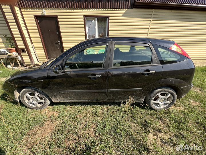 Ford Focus 1.8 МТ, 2002, 276 100 км