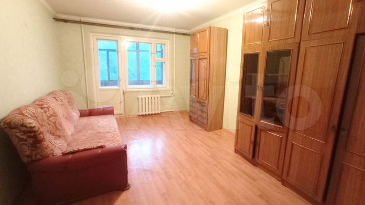 2-к. квартира, 54 м², 4/9 эт.