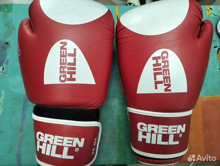 Боксерские перчатки 10 oz