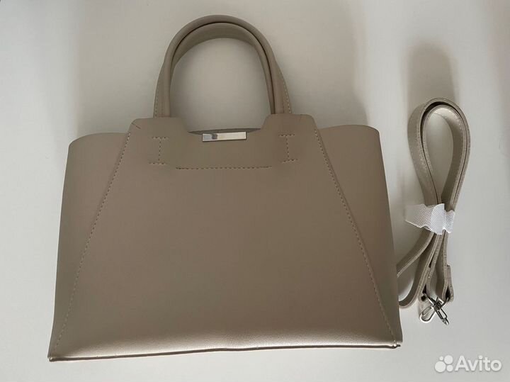 Сумка бежевая