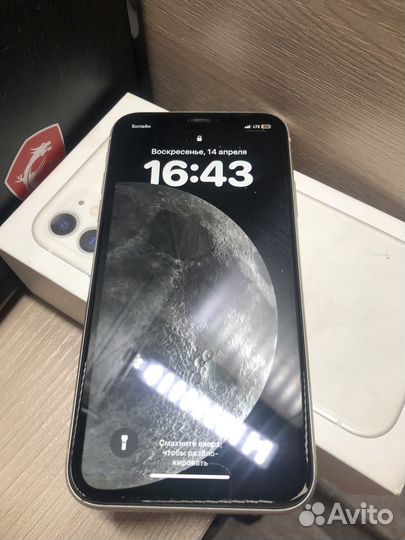 iPhone 11, 64 ГБ