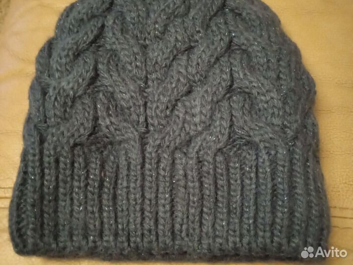 Шапка женская вязаная