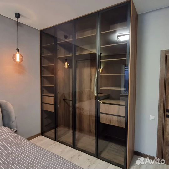 Шкаф распашной новый