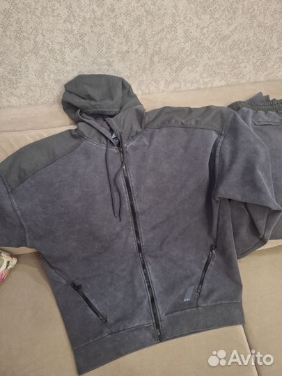 Спортивный костюм zara