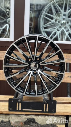 Corolla style R17 5x100