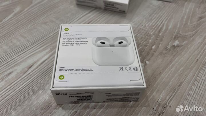 Топовая версия наушников AirPods 3