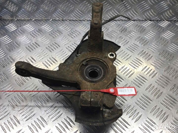 Ступица передняя левая Volkswagen Golf AKL