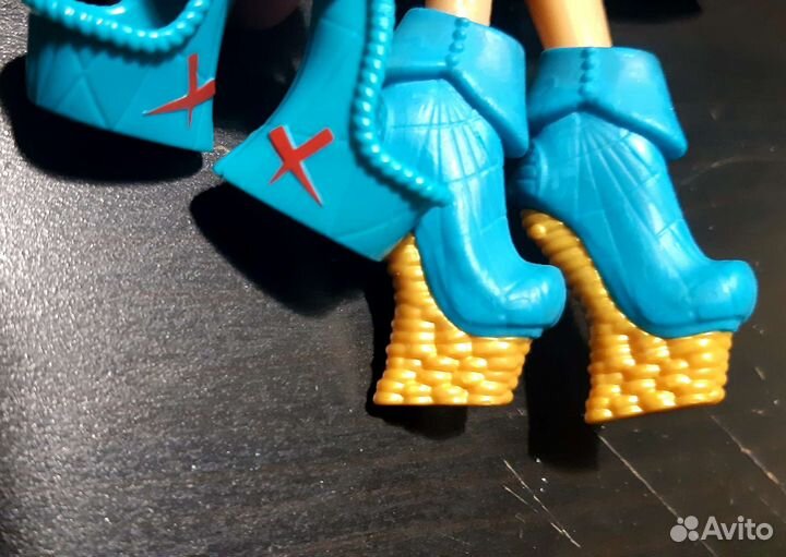 Кукла и аксессуары Монстер хай