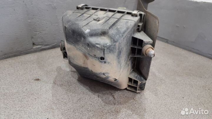 Корпус воздушного фильтра 1.8 ADR Audi A4B5