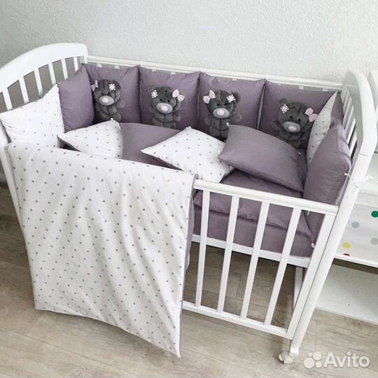 Комплект в детскую кроватку с бортиками
