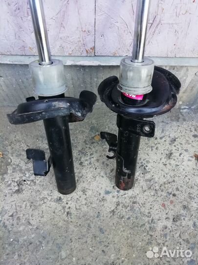 Амортизаторы передние