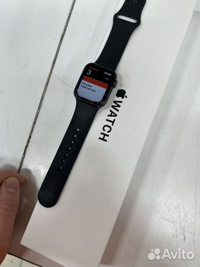 Часы apple watch se 40 mm