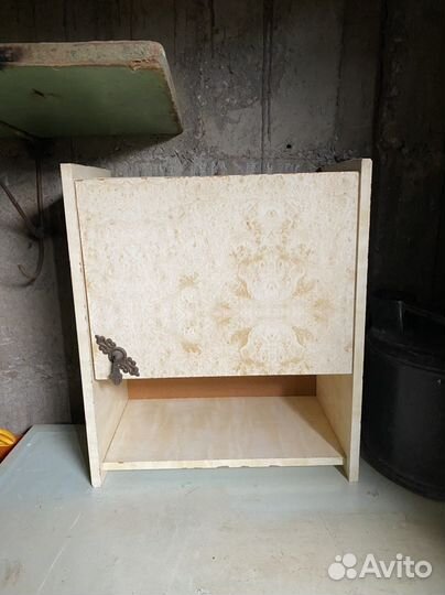 Полка навесная/шкафчик