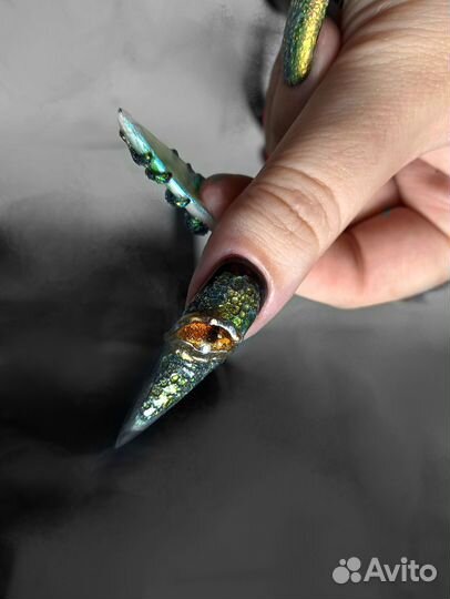 Мастер маникюра и педикюра