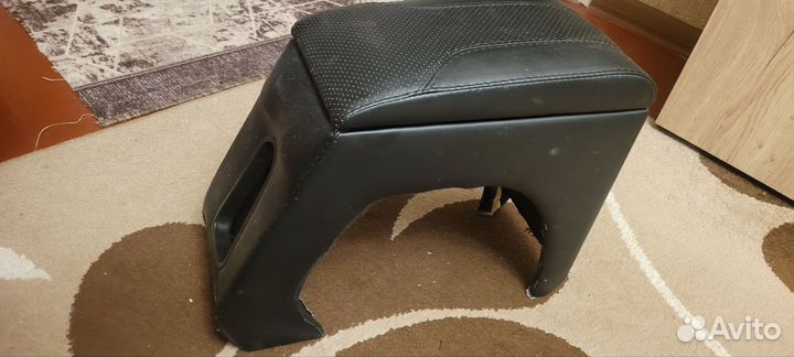 Подлокотник volkswagen polo sedan