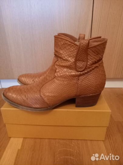 Ботинки женские кожаные размер 42, кожа змеи