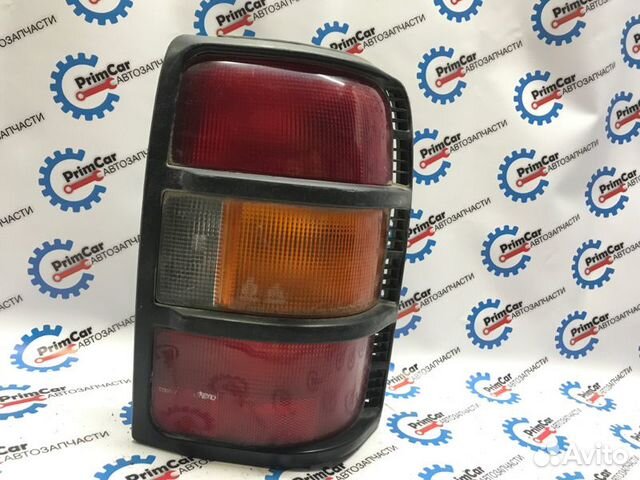 Стоп-сигнал правый Mitsubishi Pajero V11V 4D56
