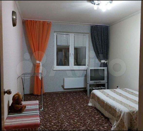 Комната 23 м² в 2-к., 21/25 эт.