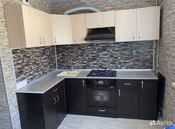 Кухни новые 1.4м/2.4м