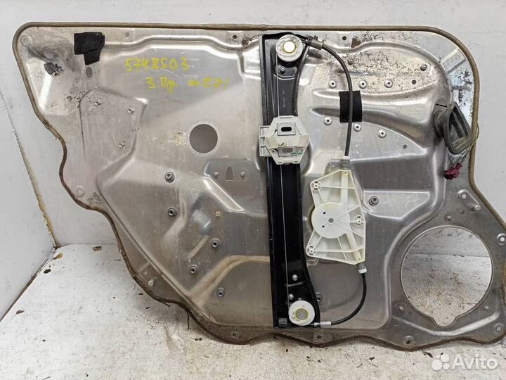 Стеклоподъемник электрический задний правый