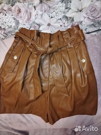 Шорты кожаные женские
