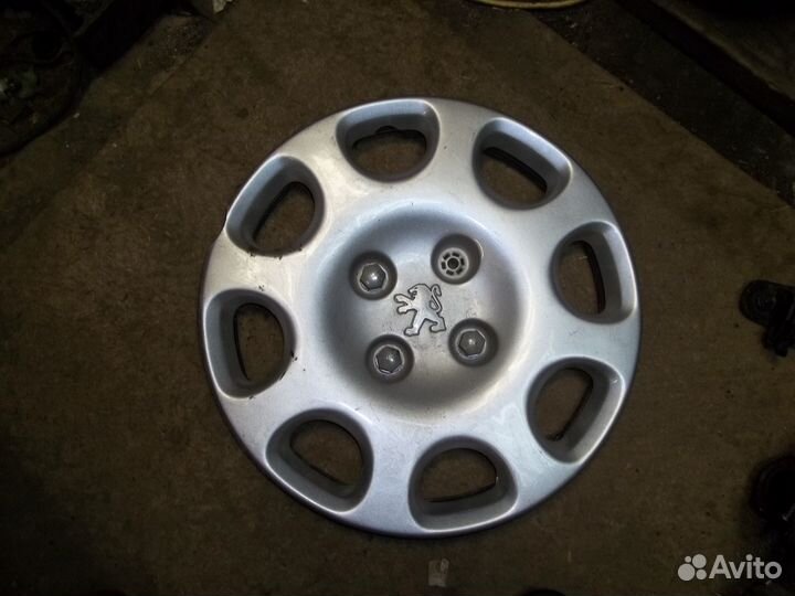 Колпак колеса Пежо 206