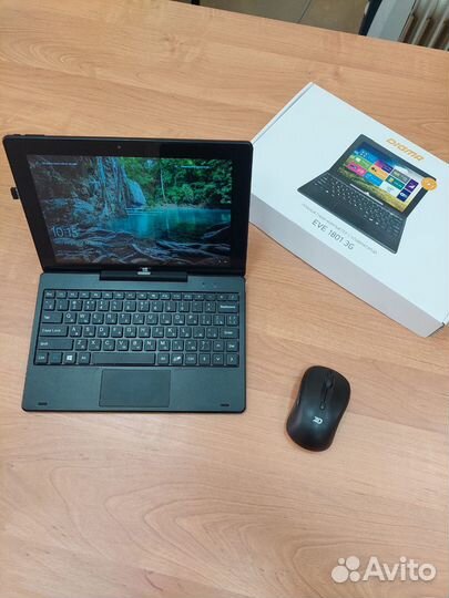 Планшетный компьютер с клавиатурой digma EVE18013G