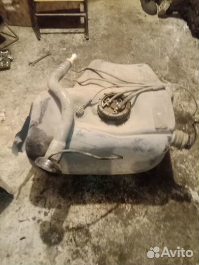 Пластиковый бензобак