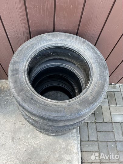 Continental ContiPremiumContact 215/60 R16 95H