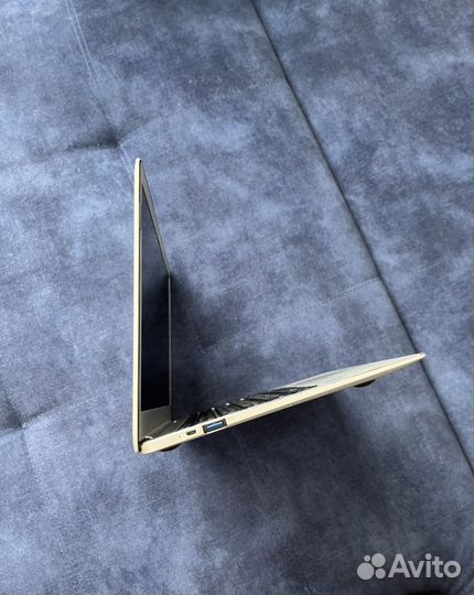 Нетбук 13.3*(34см) dexp Navis P100 Celeron N3350