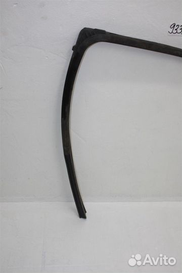 Уплотнитель стекла двери задней правой Nissan Qas