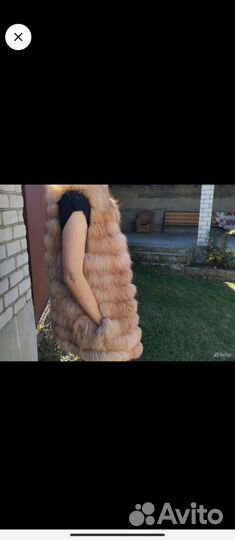 Жилетка с натуральным мехом лисы