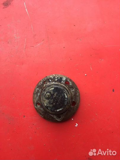 Ступица задняя Toyota Avensis T250