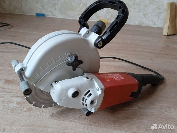 Аренда строительного пылесоса и штробореза+циклон