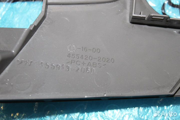 Накладка приборной панели Рав 4 -3 поколение 08-12