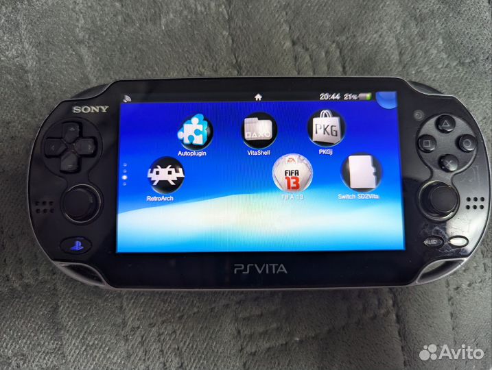 Игровая приставка PS vita