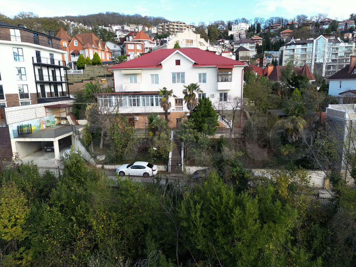 4-к. квартира, 79 м², 1/2 эт.