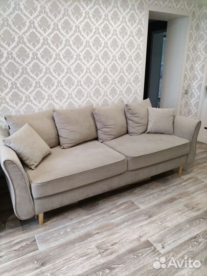 Диван с креслом