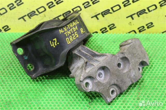 Подушка двигателя правая Nissan X-Trail TNT31