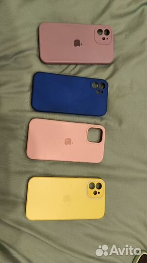 Чехлы на iPhone 12