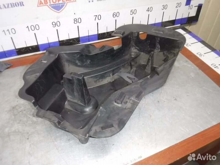 Ящик для инструментов Volkswagen Tiguan cava 2009