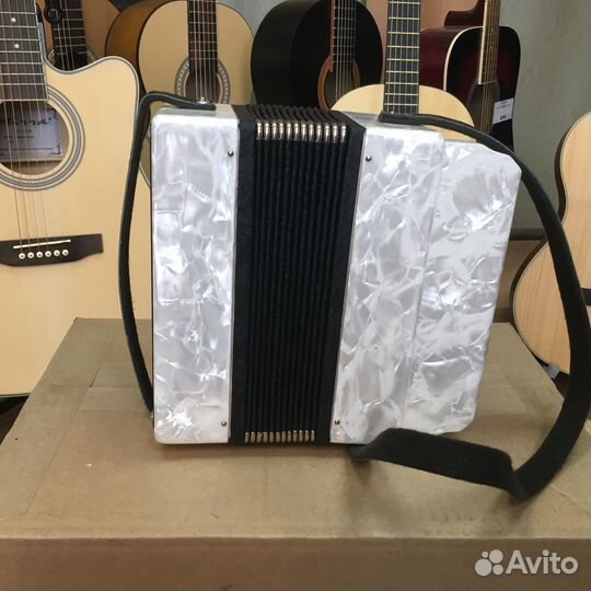 Гармонь детская Сувенир белая