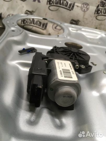 Стеклоподъемник задний левый Kia Ceed хэтчбек G4FC