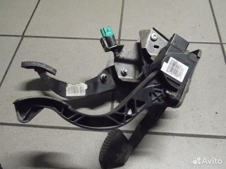 Педальный узел Ситроен Берлинго Б9