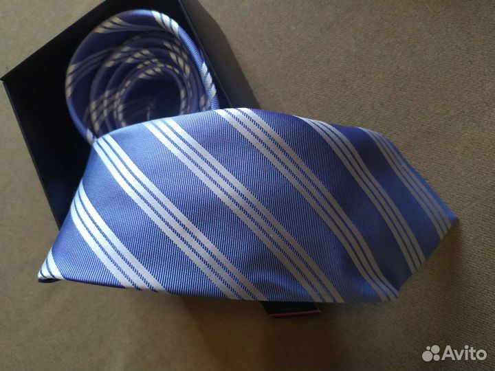 Галстук новый Henderson